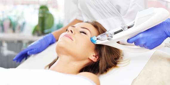 BLACK FRIDAY: Kyslíkové ošetrenie pleti, chemický peeling, mezoterapia či starostlivosť o problematickú pleť v salóne Beauty Ewei/Nemšová