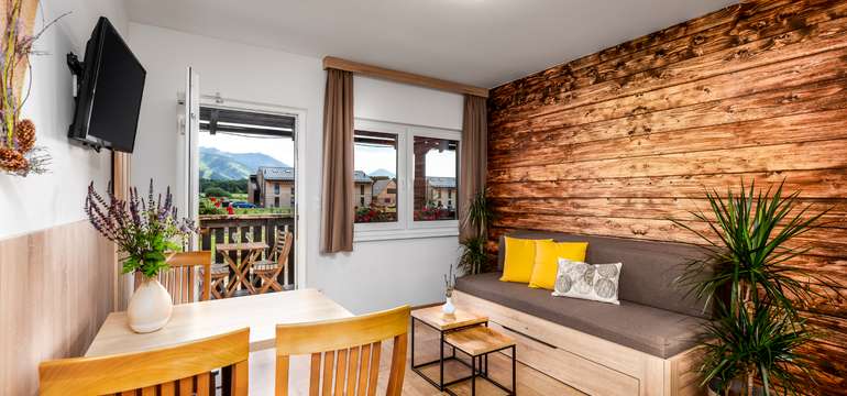 Dvoupokojový apartmán L s ložnicí a obývacím pokojem