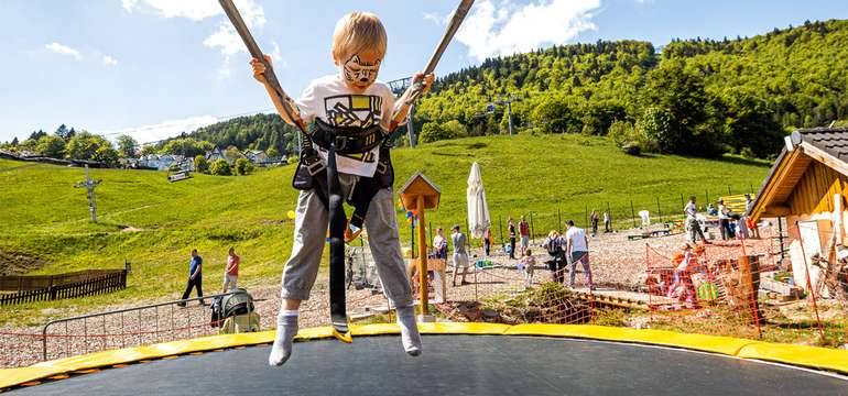 Bungee trampolína vo Fun Arena Donovaly