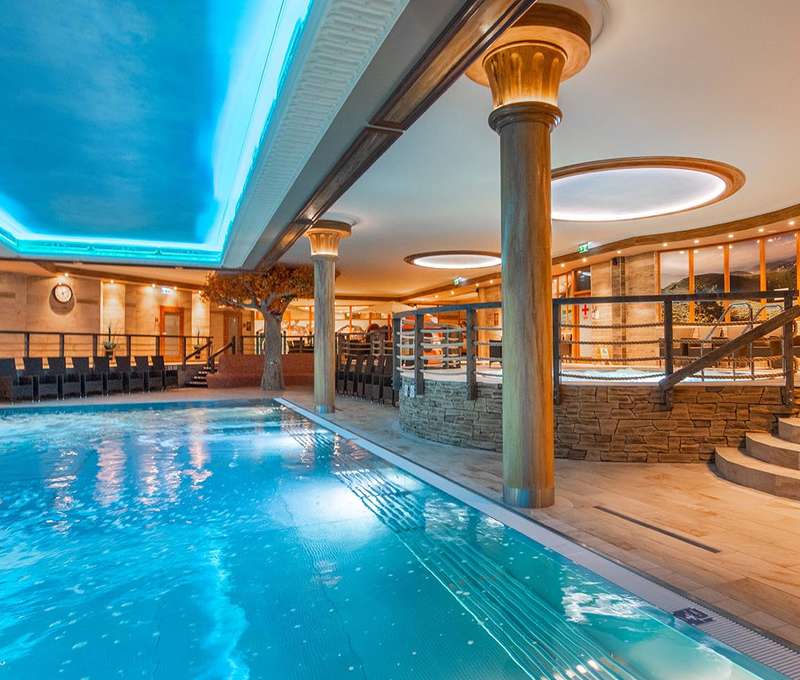 Plavecký bazén v AQUA SPORT HOTEL***