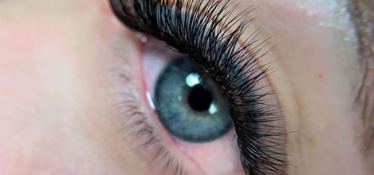 Aplikácia aj doplnenie 1D – 6D mihalníc v salóne Infinity Beauty Point