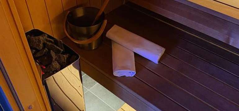 Privátne wellness (vírivka, fínska sauna, infrasauna)