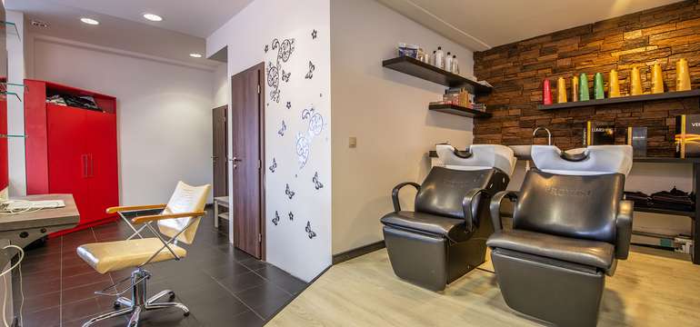 Salón Moriri, Košická 58 821 08 Bratislava 