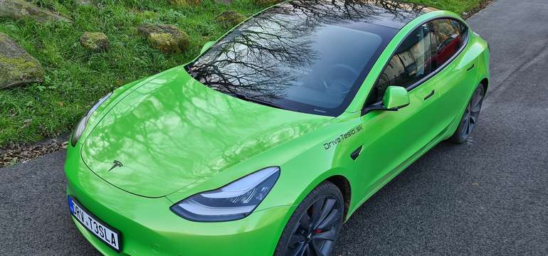 Tesla Model 3 Performance je už na Slovensku
