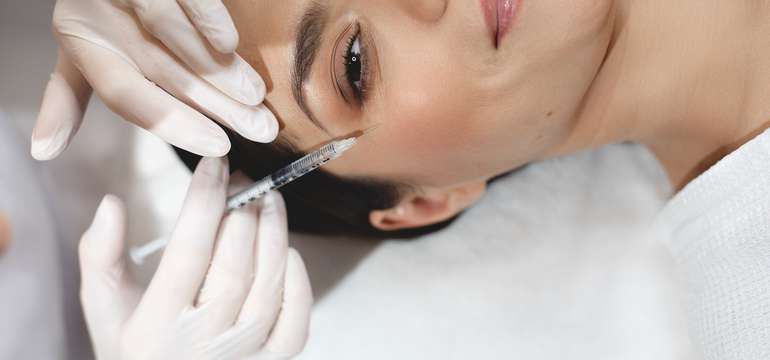 Aplikácia botulotoxínu v Eleonor Esthetic