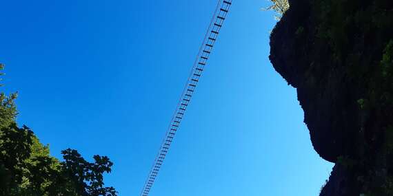 Via ferrata na Skalke v Kremnických vrchoch s najdlhším lanovým mostom/Slovensko