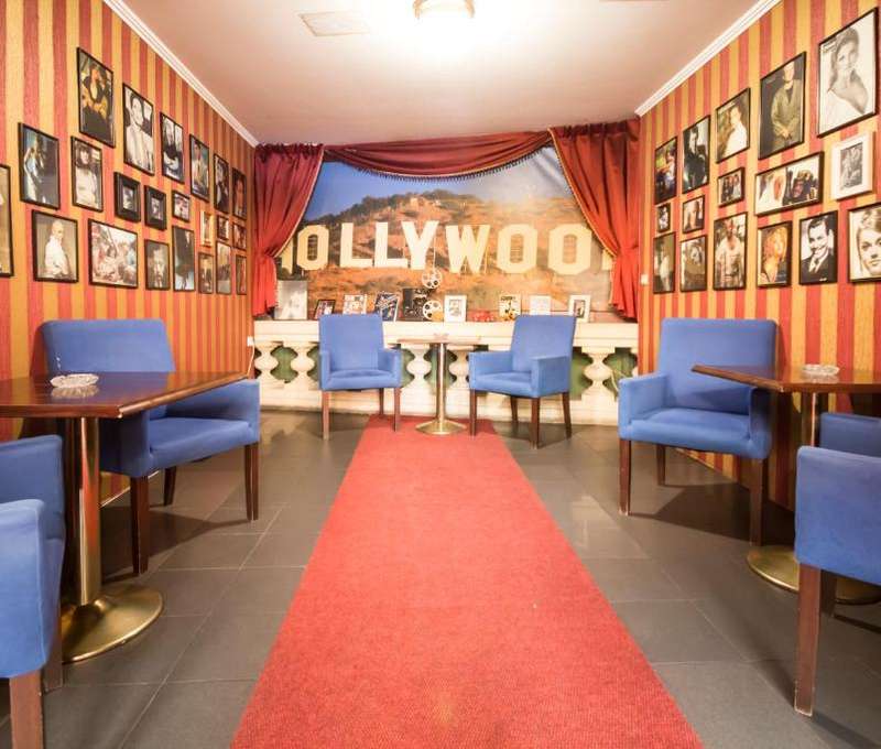 Štýlový Film Hotel v centre Bratislavy s raňajkami