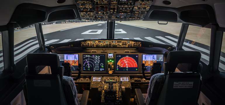 Let na realistickom leteckom simulátore B738-M