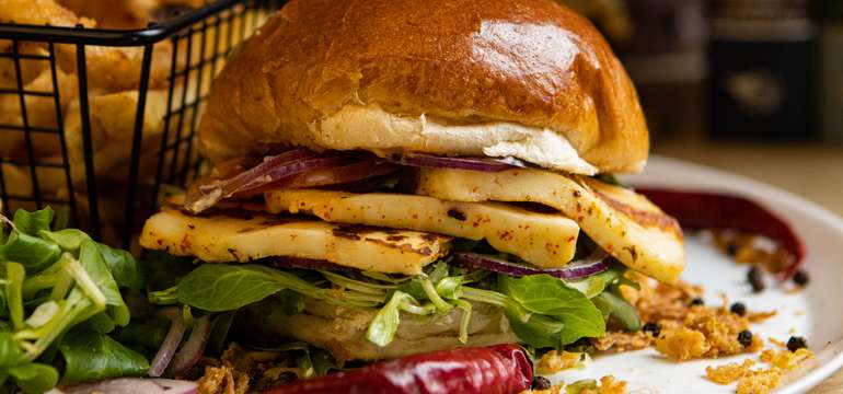 Burger plný kvalitných surovín v La Chef
