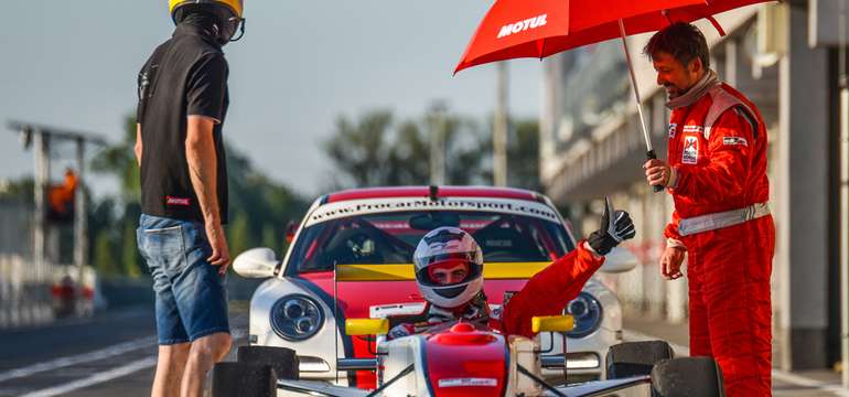 Pilotujte formulu, Porsche alebo Mustang na Slovakia Ringu