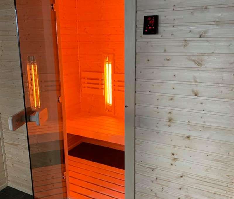 Saunovanie uvoľňuje telo i dušu, napätie nervov, privádza telo k psychickej a fyzickej relaxácií