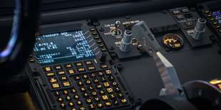 Realistický letecký simulátor B738-M