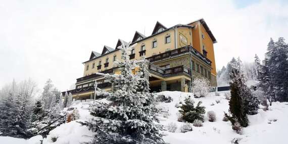 Hotel Husárik**** v horskom prostredí so stravou a vstupom do jaskynného bazéna/Kysuce - Čadca