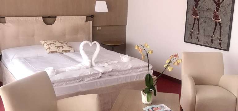 Ubytovanie v dvojlôžkovej izbe, apartmáne Deluxe alebo rodinnom apartmáne Royal