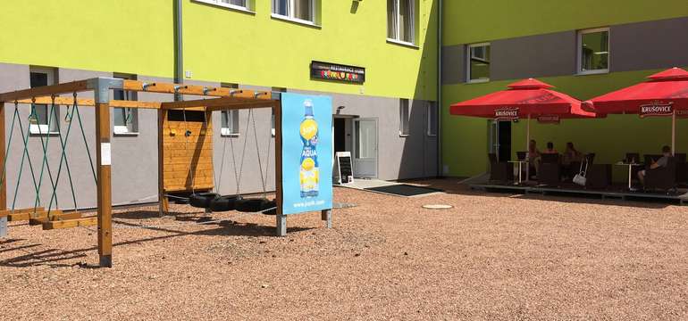 Zábava je i u venkovní zahrádky