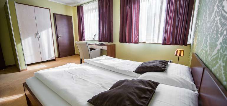  Izby sú zariadené moderne a zároveň vytvárajú pocit decentného luxusu a príjemného pocitu
