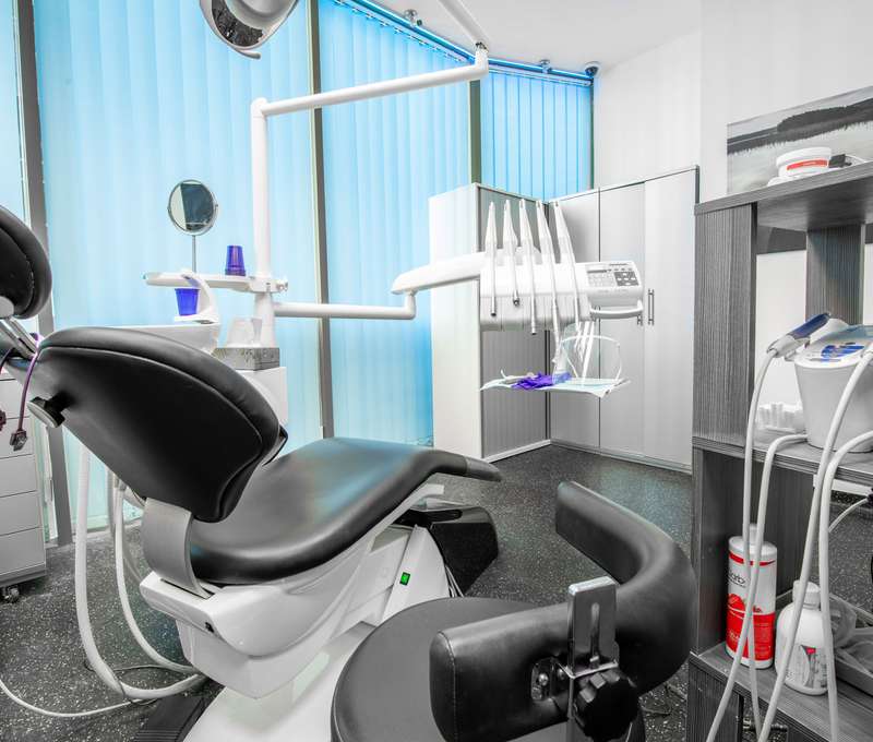 Black & White Dental Clinic