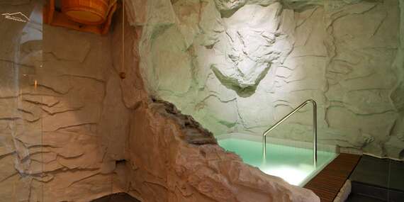 Dokonalý relax vo wellness centre hotela Rozsutec*** s bazénom, 4 saunami a výhľadom na Malú Fatru/Malá Fatra – Vrátna dolina