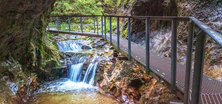 Na turistiku sa vydajte napríklad do Jánošíkových dier