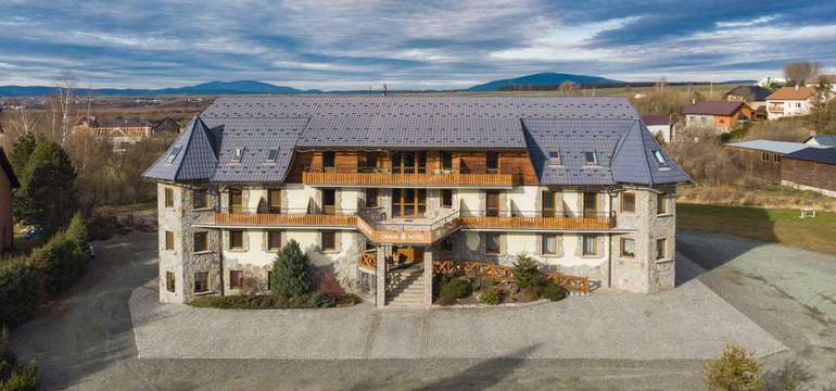 Orava hotel ***
