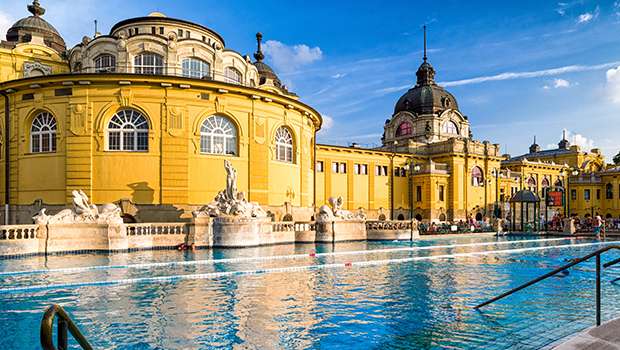 Széchenyi Thermal Bath: Najväčšie kúpele v Európe