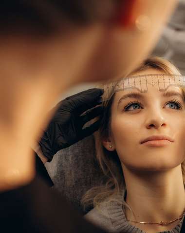 Powder Brows – trvalo upravené, prirodzene krásne obočie