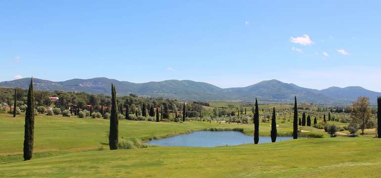 K rezortu Il Pelagone v Toskásnku patrí aj 18-jamkové golfové ihrisko