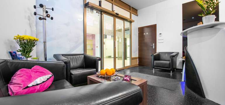 Black & White Dental Clinic
