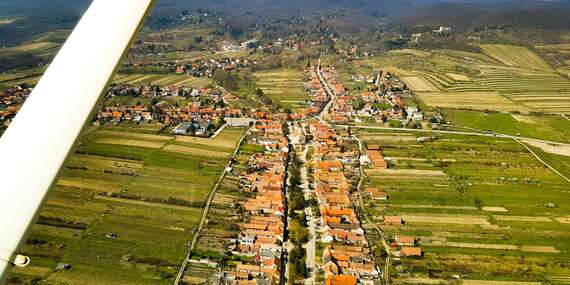 Celodenný zážitkový let s prestávkou na obed - smer Prievidza, Trenčín alebo Tatry/Senica, Dubová pri Modre
