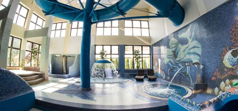 Vedľajší hotel Klimek**** má vlastný aquapark s bazénom, vírivkou a toboganom