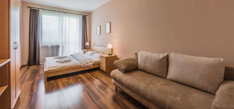 Ubytovanie  v 28 moderne zariadených, dvojlôžkových apartmánoch v 3 kategóriách