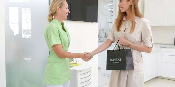 Profesionálny systém domáceho bielenia Boutique Whitening vo Family Dental Care/Bratislava, Stupava, Malacky, Bernolákovo, Dunajská Lužná