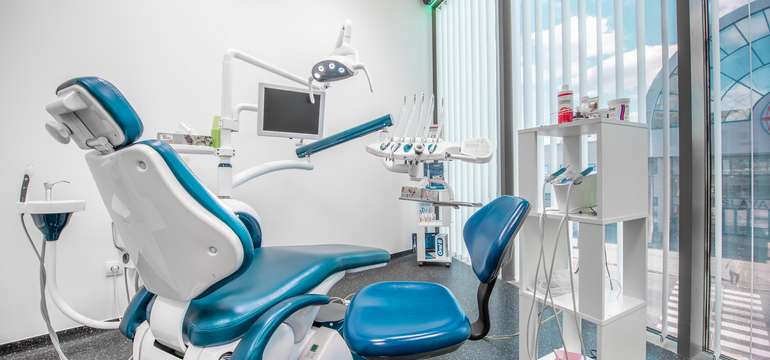 Black & Gold Dental Clinic má k dispozícii 3 nadštandardne zariadené ordinácie