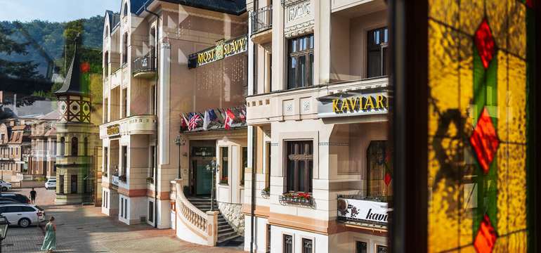 MOST SLÁVY*** je štýlový, kvalitne vybavený hotel v svetoznámych Trenčianskych Tepliciach