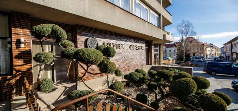 Novo zrekonštruovaný hotel sa nachádza na krásnom historickom námestí Jaroměřic