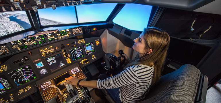 Let na simulátore Boeingu 737