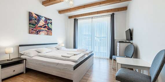 Penzión Tri Koruny s raňajkami a vstupom do sauny v centre jedného z najmenších miest Slovenska/Pieniny - Spišská Stará Ves