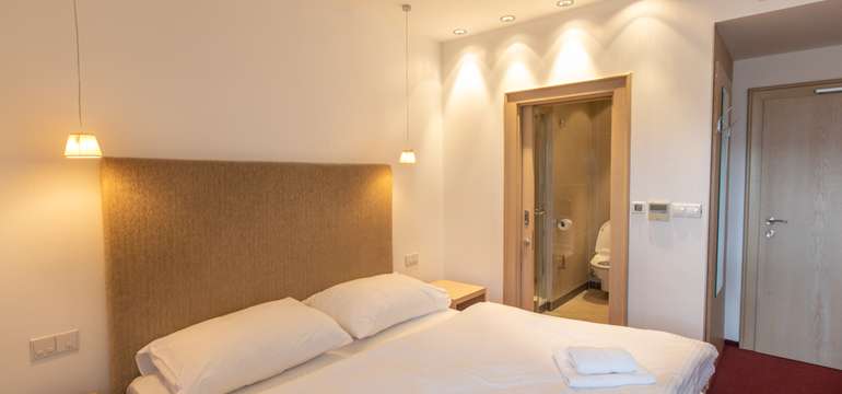 Hotel Villa Nečas****, ubytovanie v štandardnej izbe