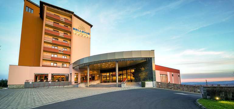 GRAND HOTEL BELLEVUE**** v centre Vysokých Tatier v nadmorskej výške 1010 m