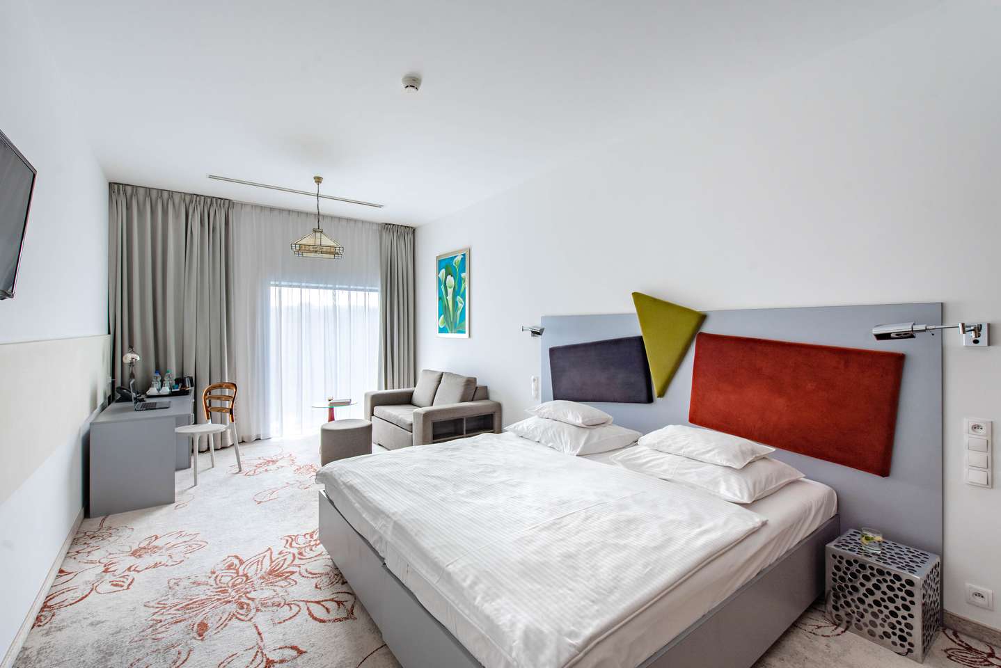 Unikátny hotel Lenart**** s wellness len 15 minút od soľnej bane Wieliczka