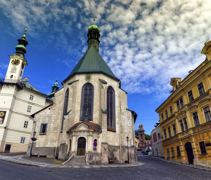 Nádherná novogotická stavba Kostola sv. Kataríny 