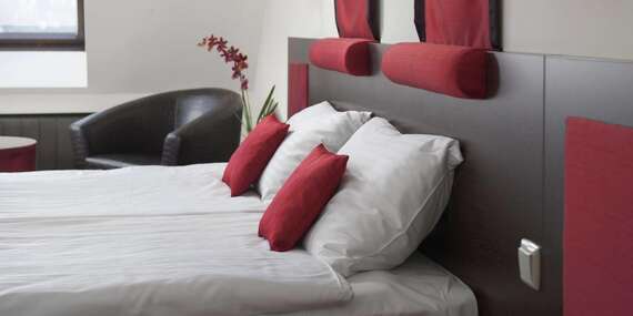 Wellness Hotel Rubin**** v pokojnej zelenej časti Budapešti s bazénom, vírivkou a množstvom sáun/Maďarsko - Budapešť