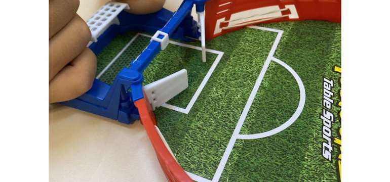 Zábavná spoločenská hra - Stolný futball