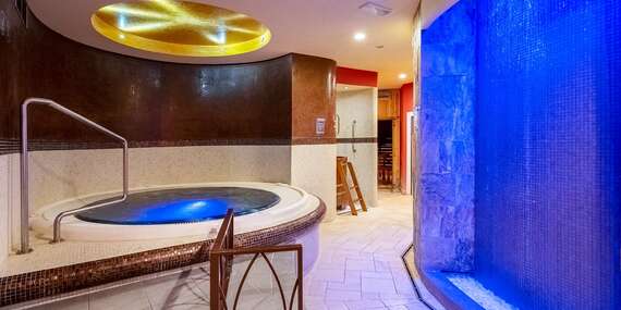 Wellness pobyt s polopenzí v hotelu Magnus**** v Trenčíně se vstupem do termálního bazénu/Slovensko - Trenčín