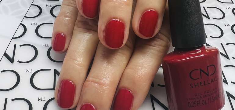 Manikúra s Shellac
