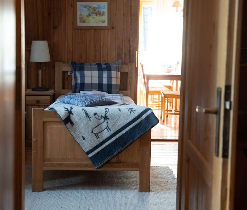 Interiéry kombinujú masívne goralské drevo s čistým, moderným dizajnom, Apartmán Jeleň