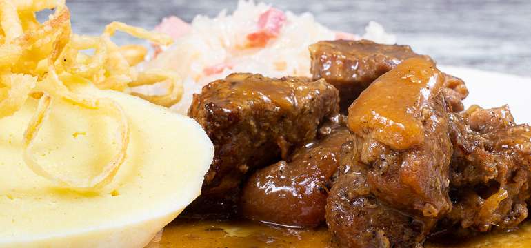 Gastronómia v reštaurácii U Zlaté Podkovy