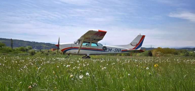Zážitkový let lietadlom CESSNA ponad Spiš a Tatry pre 1 až 3 osoby