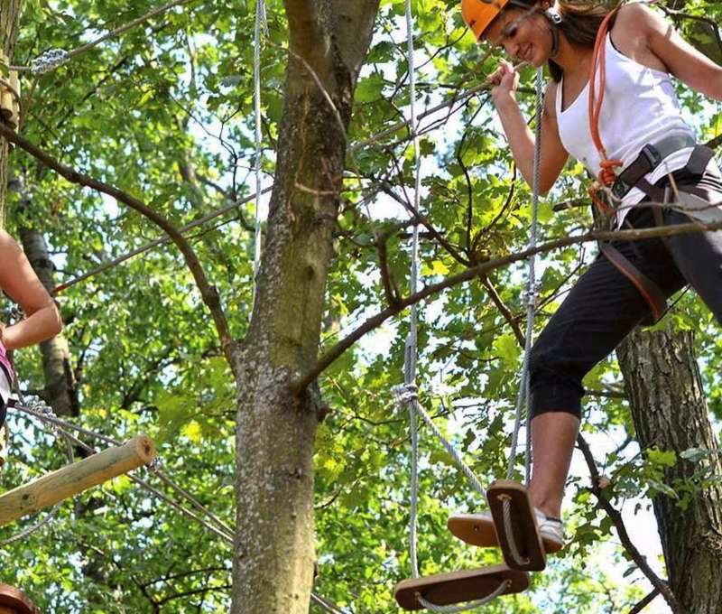 Okrem vodných radovánok vám Sárvár ponúka aj dobrodružstvo v Adventure Parku