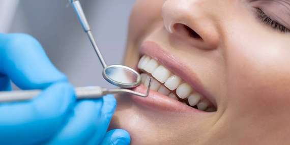 Dentálna hygiena vo White Dental Clinic+ 2x medzizubná kefka ZADARMO / Bratislava – Karlova Ves, Rača